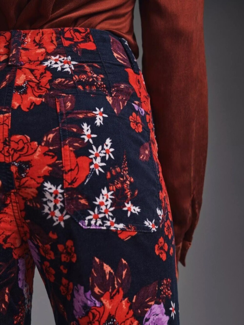 Maeve by Anthropologie Colette Crop Wide-Leg Floral Red Velvet Pants - Size - 29 - Picture 4 of 11